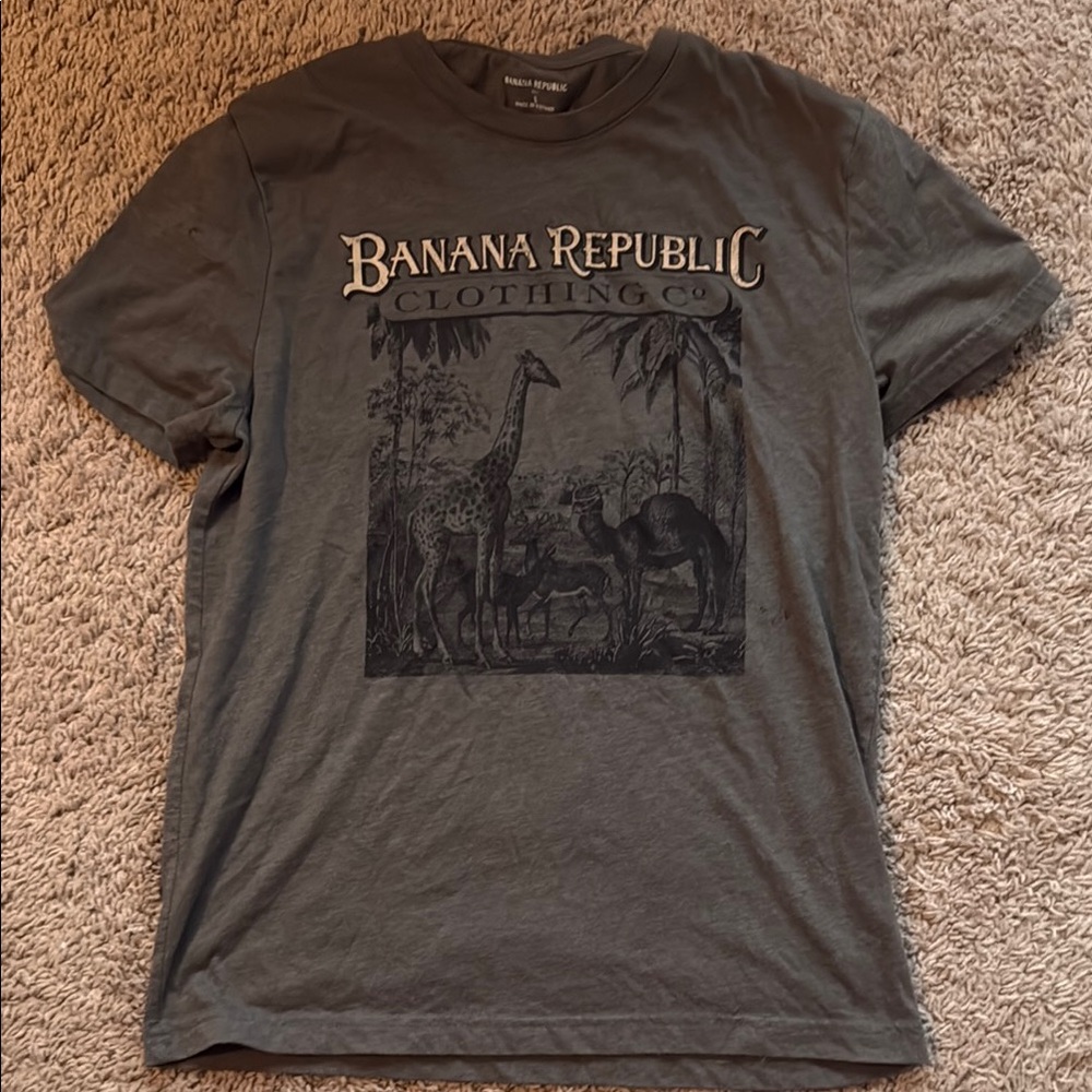 Banana Republic Olive Graphic Tee